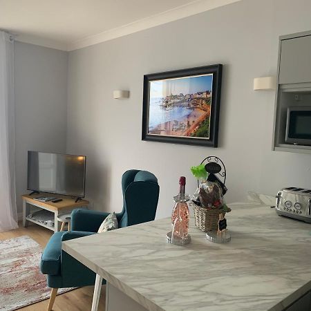 Beautiful Flat With Harbour Views טנבי מראה חיצוני תמונה