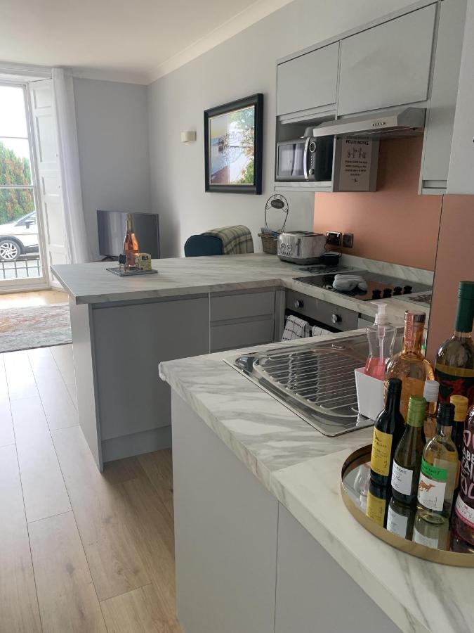 Beautiful Flat With Harbour Views טנבי מראה חיצוני תמונה