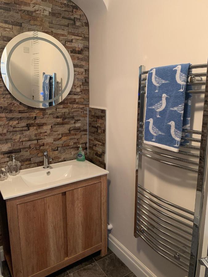 Beautiful Flat With Harbour Views טנבי מראה חיצוני תמונה
