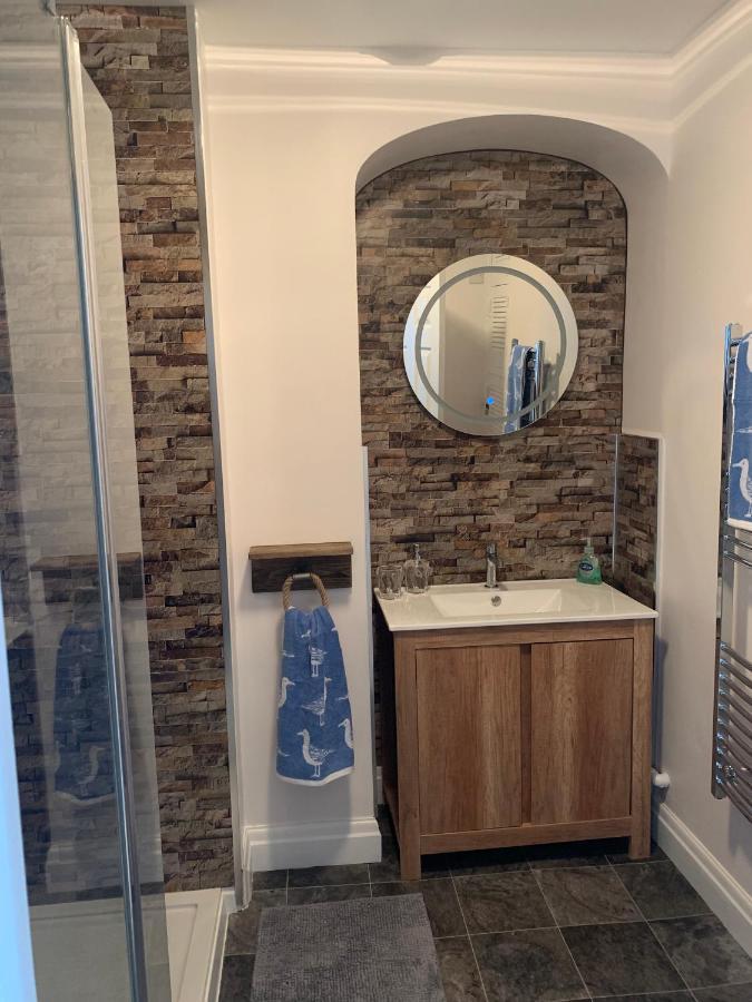 Beautiful Flat With Harbour Views טנבי מראה חיצוני תמונה