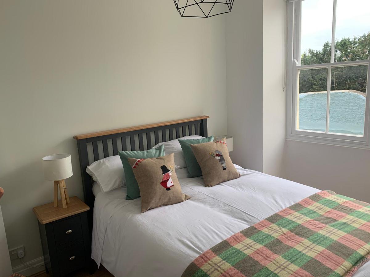 Beautiful Flat With Harbour Views טנבי מראה חיצוני תמונה