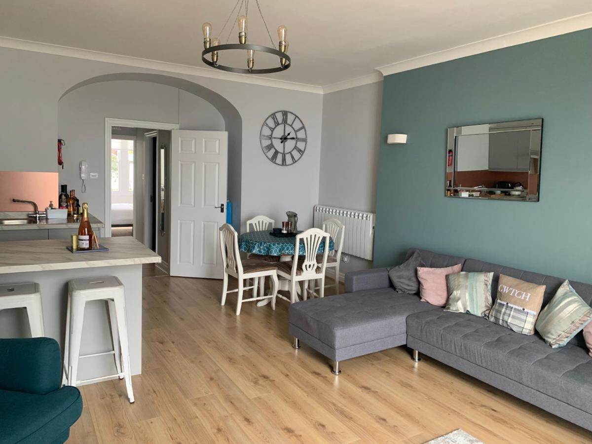Beautiful Flat With Harbour Views טנבי מראה חיצוני תמונה